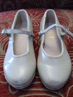 Bloch Girls' Mary Jane Dress Shoes in Nude 10.5